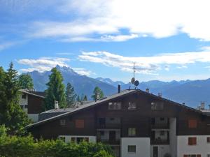 Apartment Villars Soleil A27 by Interhome