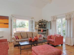 Villa Le Petit Rouveau by Interhome