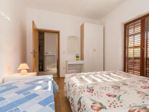 Apartment Adria - RAC170 by Interhome