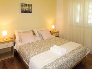 Apartment Toni-3 by Interhome