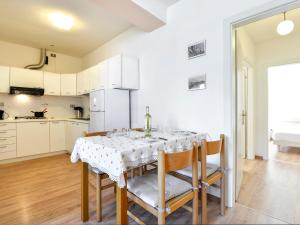 Apartment Casa Polla-2 by Interhome