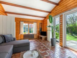 Holiday Home Rusthoeve 28 by Interhome