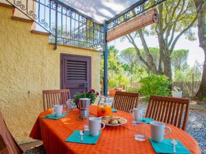 Apartment Montaleo 4 by Interhome