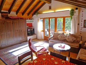 Apartment Gentiana - Utoring-42 by Interhome