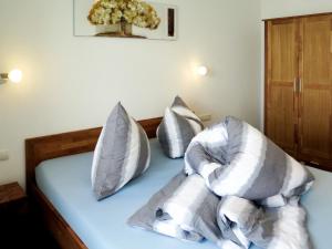 Apartment Luxner-5 by Interhome