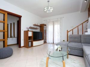 Holiday Home Anteo by Interhome