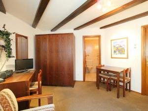 Apartment Residenza Chesa Margun 14-1 by Interhome