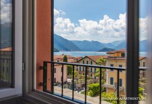 Apartment with Lake View - 3rd floor room in Diamond Apartments