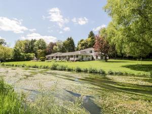 obrázek - The River House Avon Valley Stonehenge with fishing