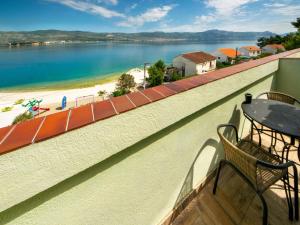 Apartment Šarić 2 by Interhome
