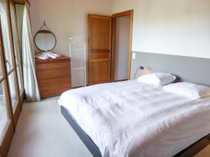 Apartment Villars Soleil B15 by Interhome