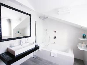 Holiday Home Villa Mustra by Interhome