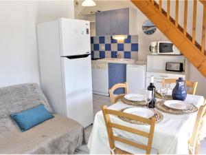 Maisons de vacances Holiday Home Plein Sud by Interhome : photos des chambres