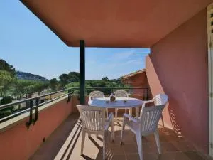 Apartamento con piscina en LLAFRANC - Santa Margarida