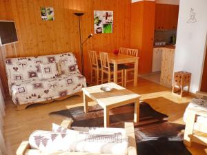 Studio Sources 4109 by Interhome