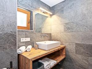 Apartment Renauer by Interhome