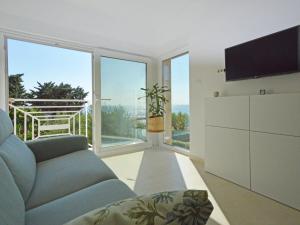Apartment Mira-4 by Interhome 
