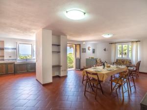 Apartment Ananas 1 C by Interhome