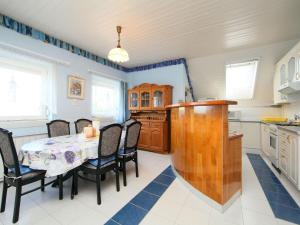 Apartment Cabernet by Interhome