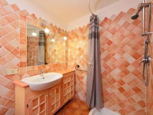 Apartment Palme-1 by Interhome img12