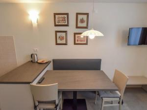 Apartment Kristall-11 by Interhome