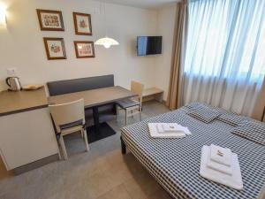 Apartment Kristall-11 by Interhome