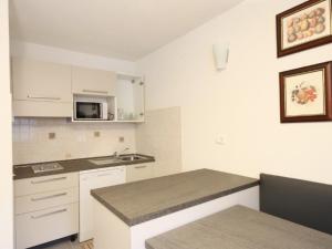 Apartment Kristall-11 by Interhome