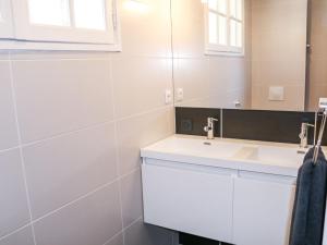 Maisons de vacances Holiday Home Crabot by Interhome : photos des chambres