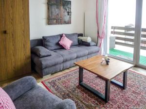 Apartment Petrani by Interhome