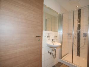 Apartment Alpenrose-1 by Interhome