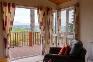 Finest Retreats - Whitsand Bay Lodge