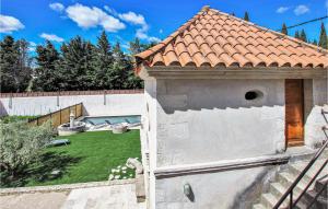 Maisons de vacances Nice Home In Rochefort-Du-Gard : photos des chambres