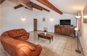 Maisons de vacances Nice Home In Rochefort-Du-Gard : photos des chambres