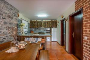 Chalet do Monte no Porto Moniz by Homie