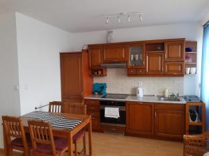 Na Złotych Łanach - apartament z parkingiem