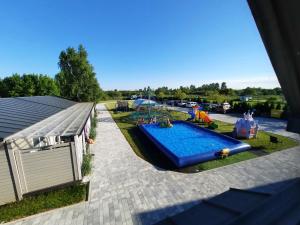 Holiday Homes 777