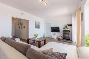 Apartment in Liganj 35553 