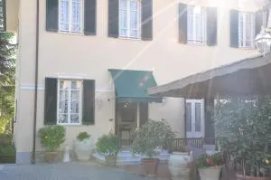 碧日海酒店 - 马里纳-迪-皮特拉桑塔