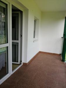 Kawalerka 300m od pięknej plaży Studio apartment 300m from a beautiful beach
