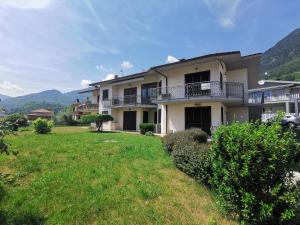 Appartamento con 2 Camere da Letto