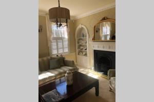 Luxury 2 bed Georgian Townhouse, Old Portsmouth