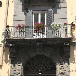 Short Lets Corno Napoletano
