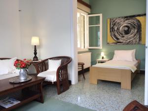 Colorful 110 m2 house in Chania City Center!
