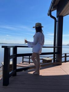 Reelinki Seafront Villa Amando