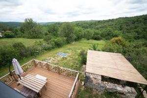 Appartements Lot en Dock 3 logements atypiques et ecologiques en vallee de la Dordogne : photos des chambres