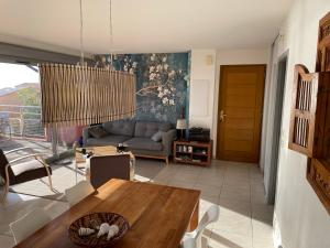 Appartements Appartement avec vue exceptionnelle sur mer : photos des chambres