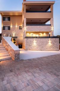 TEONA Luxury Apartment with jacuzzi and terrace sea view