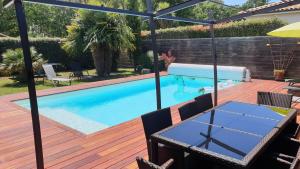 Maisons de vacances VILLA avec piscine chauffee : photos des chambres