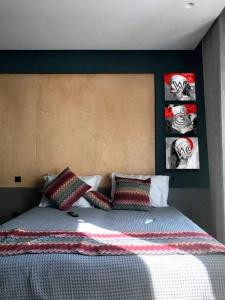 CentraL44 WoW CasuaL Suite-Ermou view