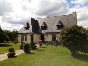 By The Lake - Laurenan